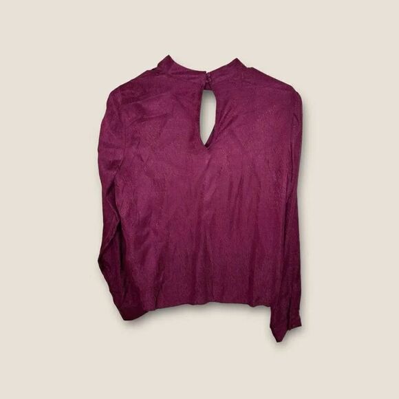 Wren & Willa Stitch Fix Choker Neck Blouse Top Womens Size Small NWT - Picture 2 of 6
